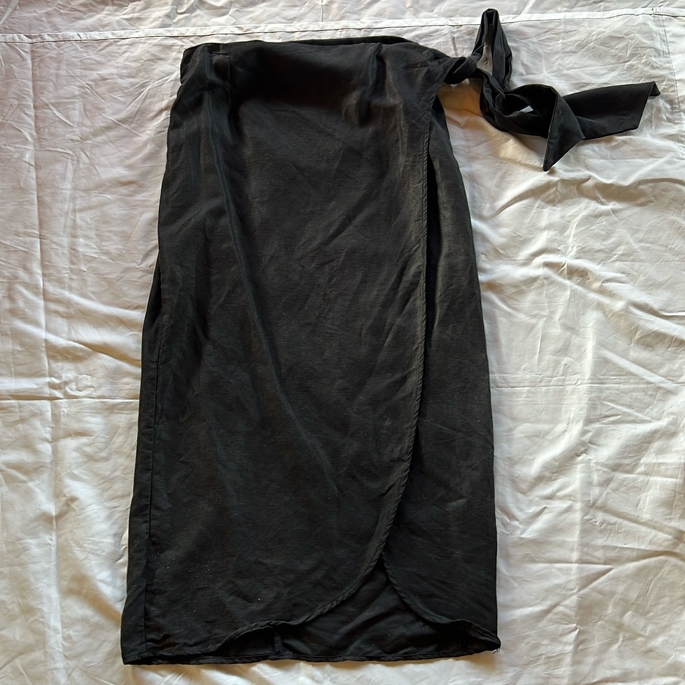 Reformation linen wrap skirt sz large